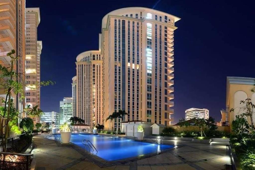 A2J Luxury 1Br Balcony Suite Near Venice Mall Bgc Manila Dış mekan fotoğraf