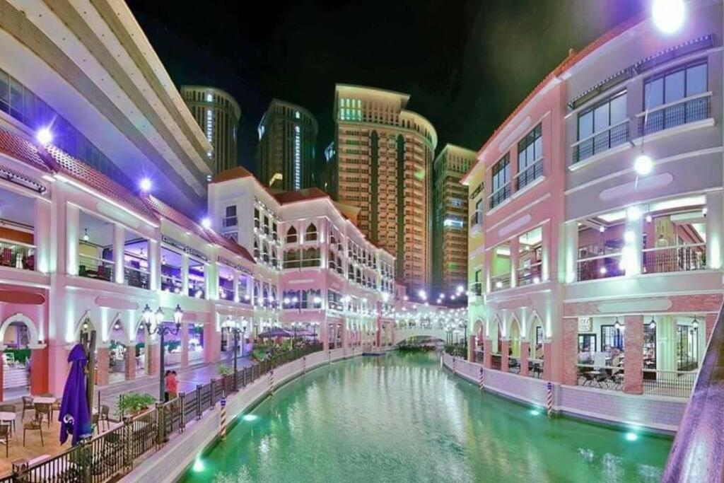 A2J Luxury 1Br Balcony Suite Near Venice Mall Bgc Manila Dış mekan fotoğraf