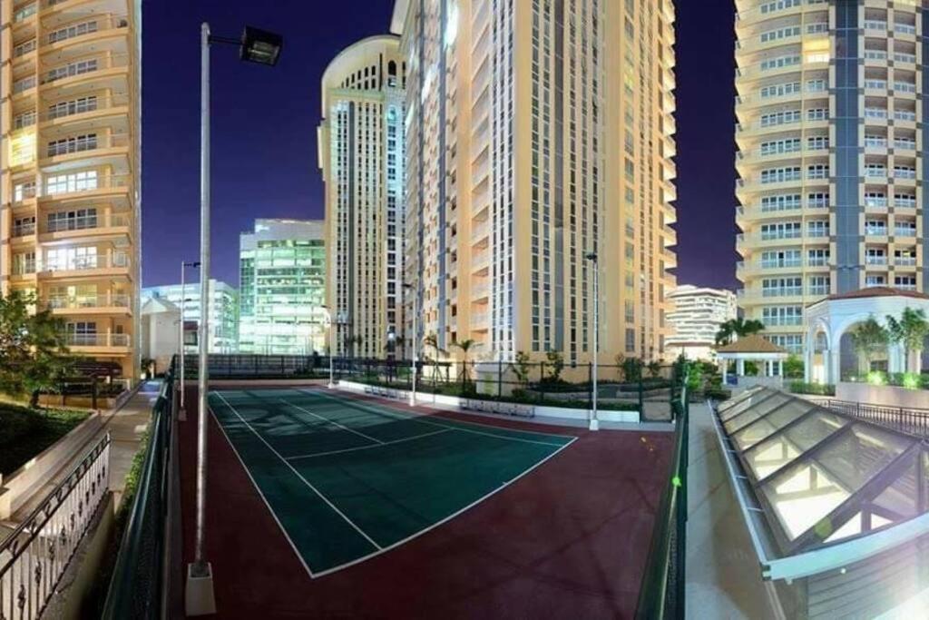 A2J Luxury 1Br Balcony Suite Near Venice Mall Bgc Manila Dış mekan fotoğraf